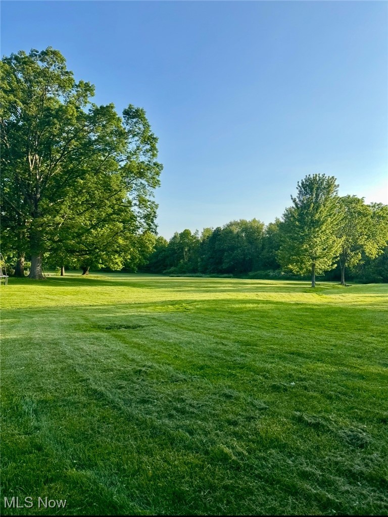 4057 Paumier Avenue Louisville OH 44641