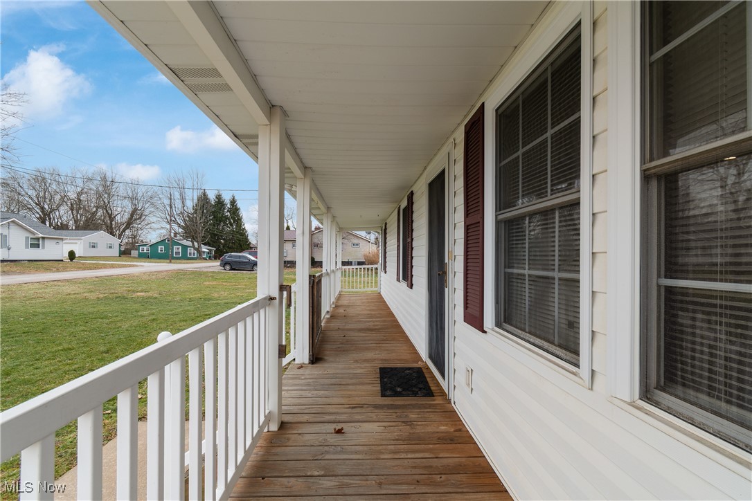 4057 Paumier Avenue Louisville OH 44641