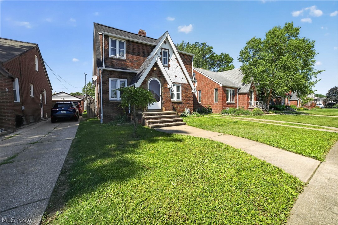 2902 Russell Avenue Parma OH 44134