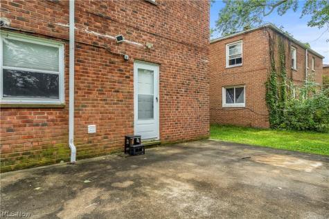 28161 Tremaine Drive Euclid OH 44132