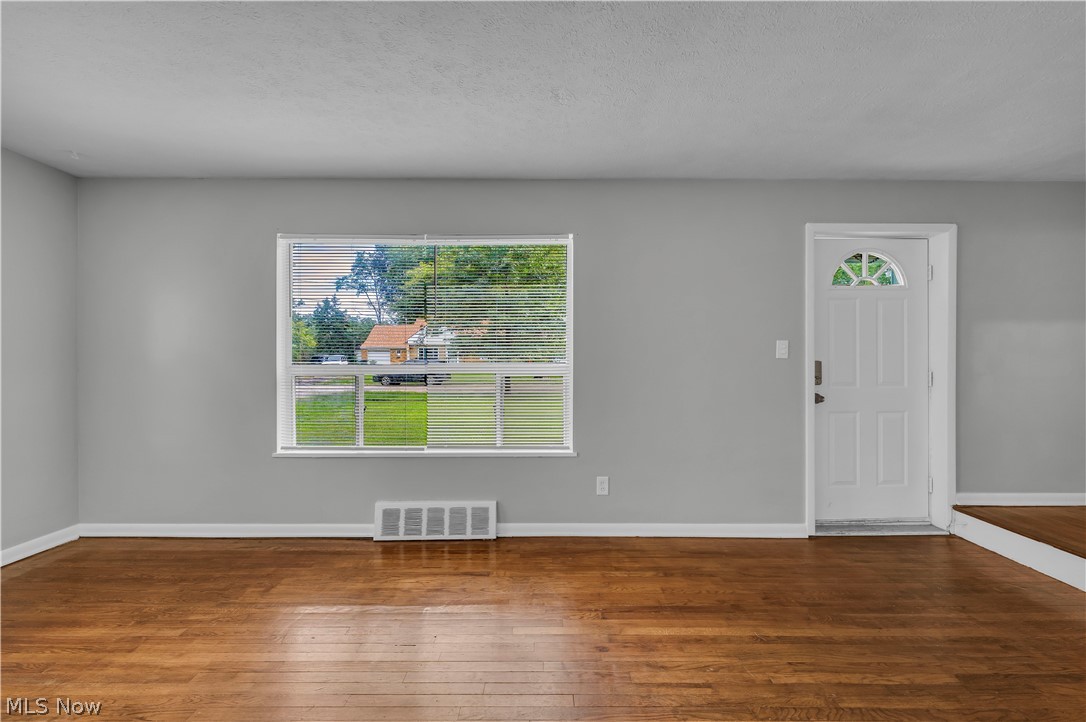 28161 Tremaine Drive Euclid OH 44132