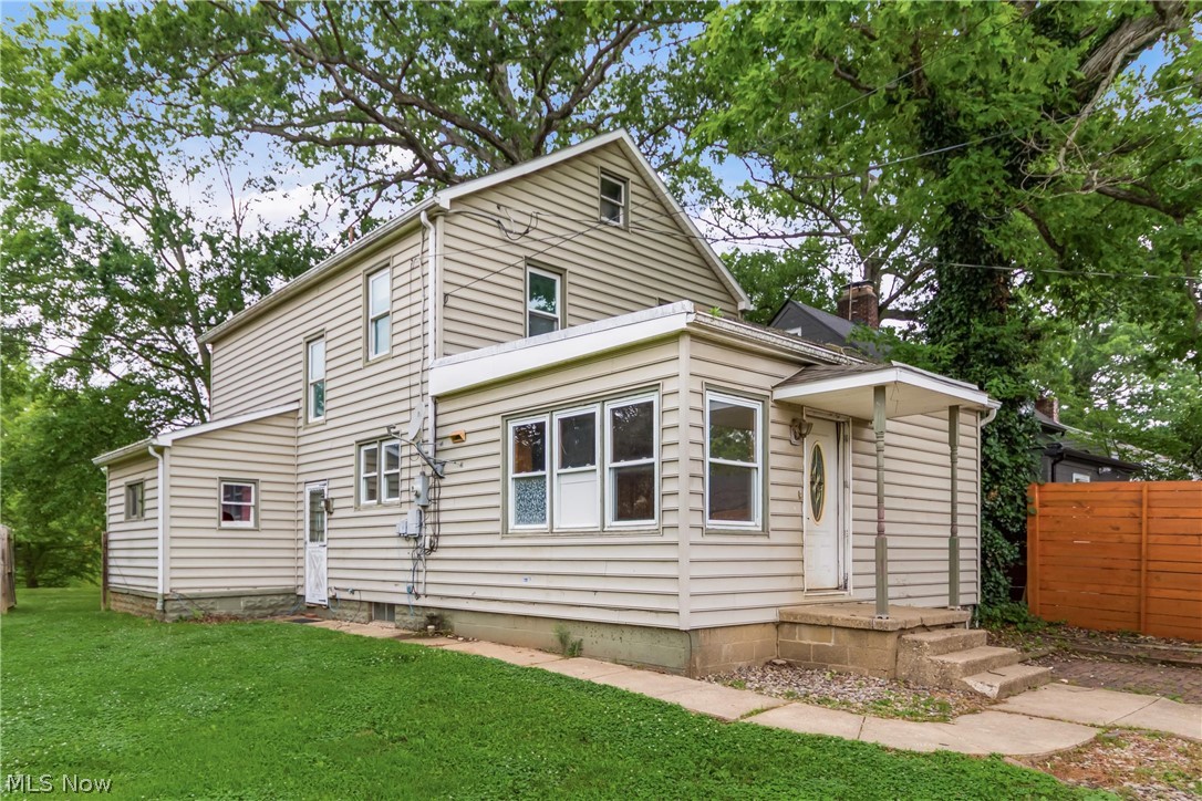 2016 Norwood Boulevard Zanesville OH 43701