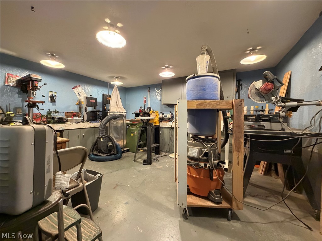 22179 Valley View Drive West Lafayette OH 43845