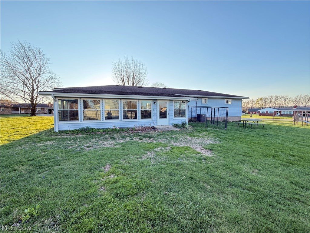 22179 Valley View Drive West Lafayette OH 43845