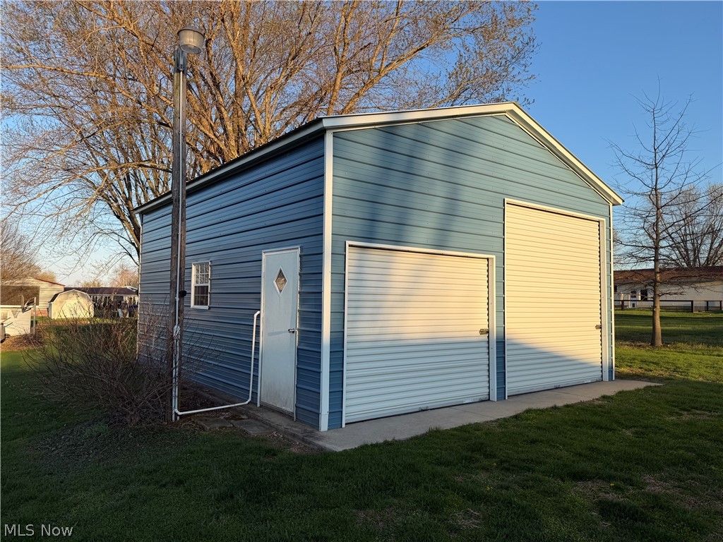 22179 Valley View Drive West Lafayette OH 43845