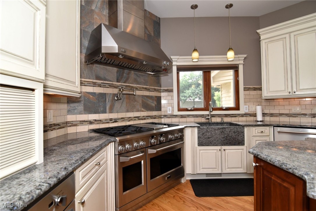 10 Hyde Park Beachwood OH 44122