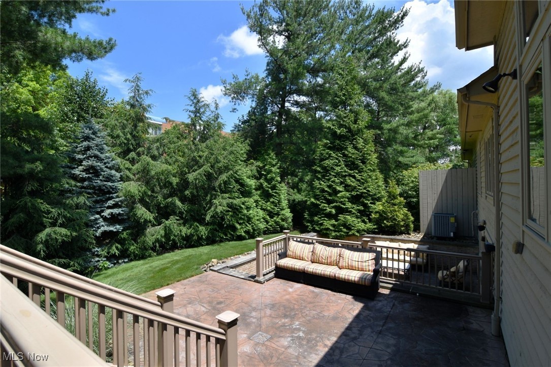 10 Hyde Park Beachwood OH 44122