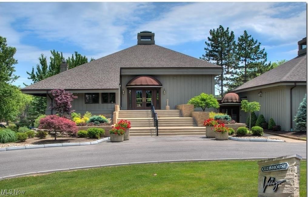 10 Hyde Park Beachwood OH 44122