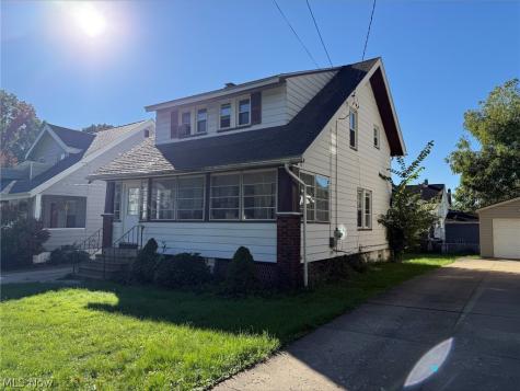 1012 Sackett Avenue Cuyahoga Falls OH 44221