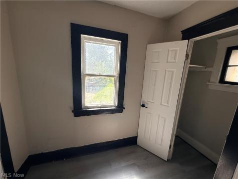4146 E 143rd Street Cleveland OH 44128