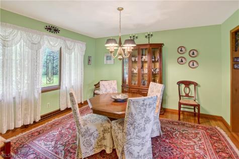 8402 Edge Lake Oval Northfield OH 44067