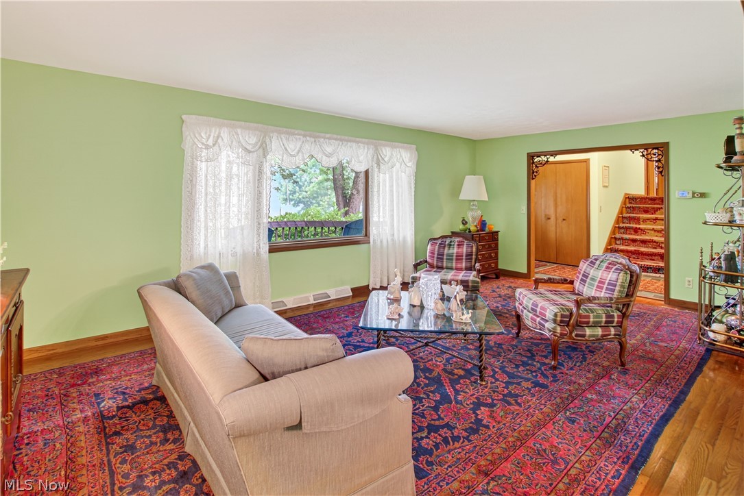 8402 Edge Lake Oval Northfield OH 44067