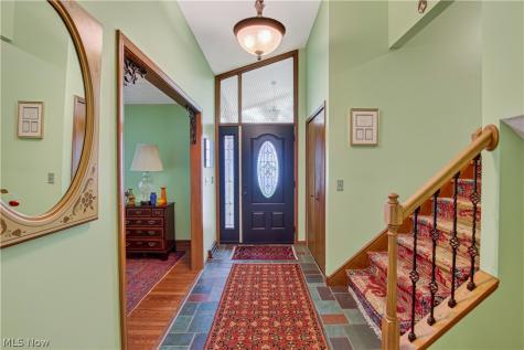 8402 Edge Lake Oval Northfield OH 44067