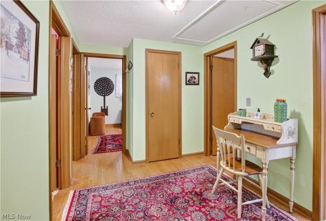 8402 Edge Lake Oval Northfield OH 44067