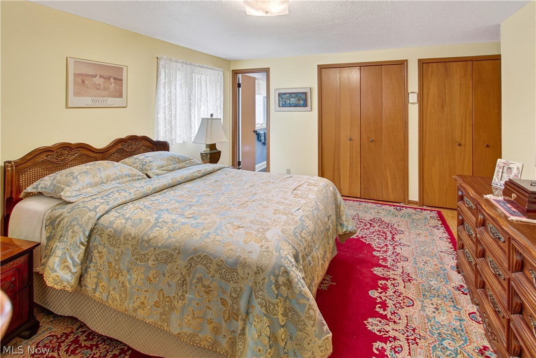 8402 Edge Lake Oval Northfield OH 44067