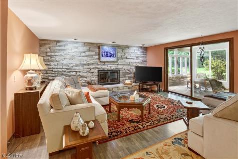 8402 Edge Lake Oval Northfield OH 44067