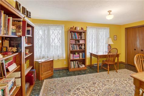 8402 Edge Lake Oval Northfield OH 44067