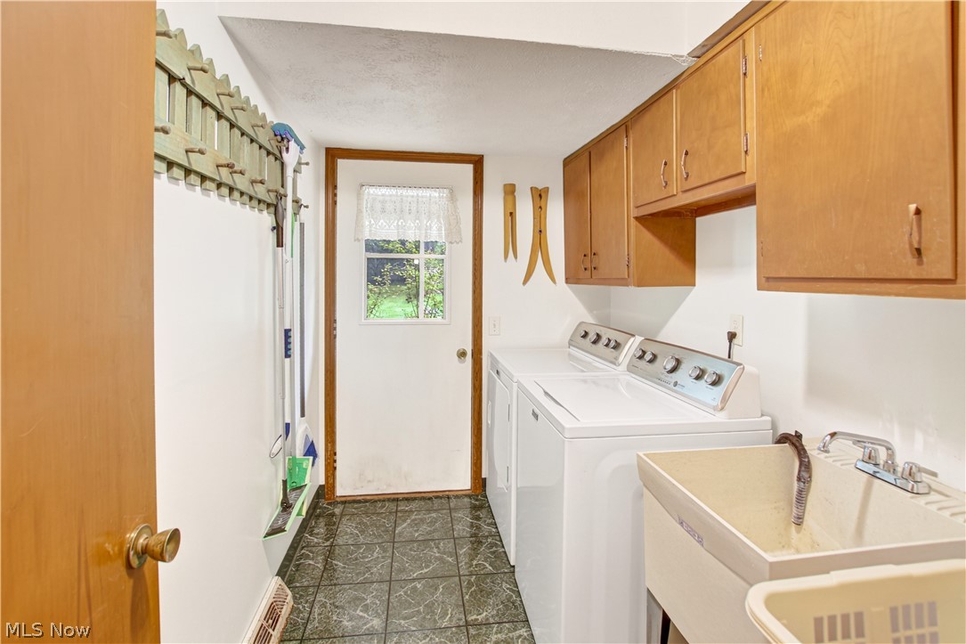 8402 Edge Lake Oval Northfield OH 44067