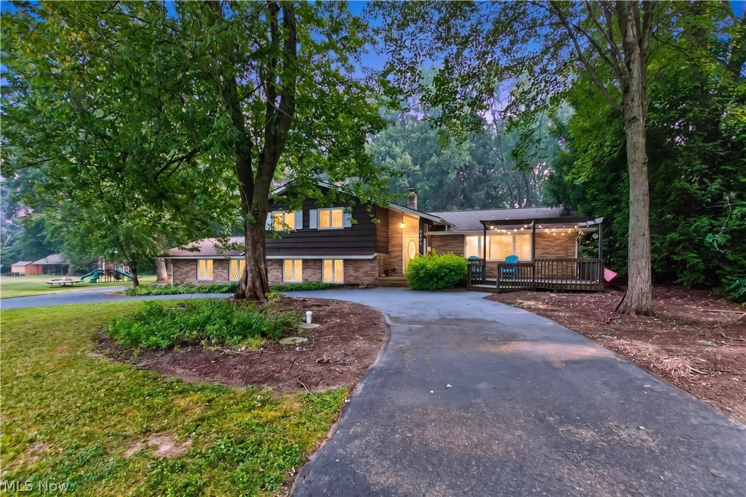 8402 Edge Lake Oval Northfield OH 44067