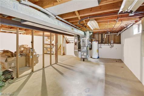 8402 Edge Lake Oval Northfield OH 44067