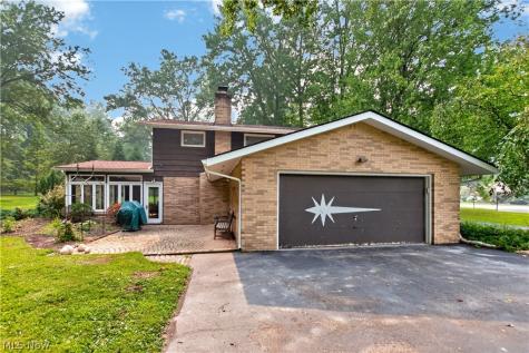8402 Edge Lake Oval Northfield OH 44067