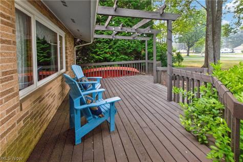 8402 Edge Lake Oval Northfield OH 44067