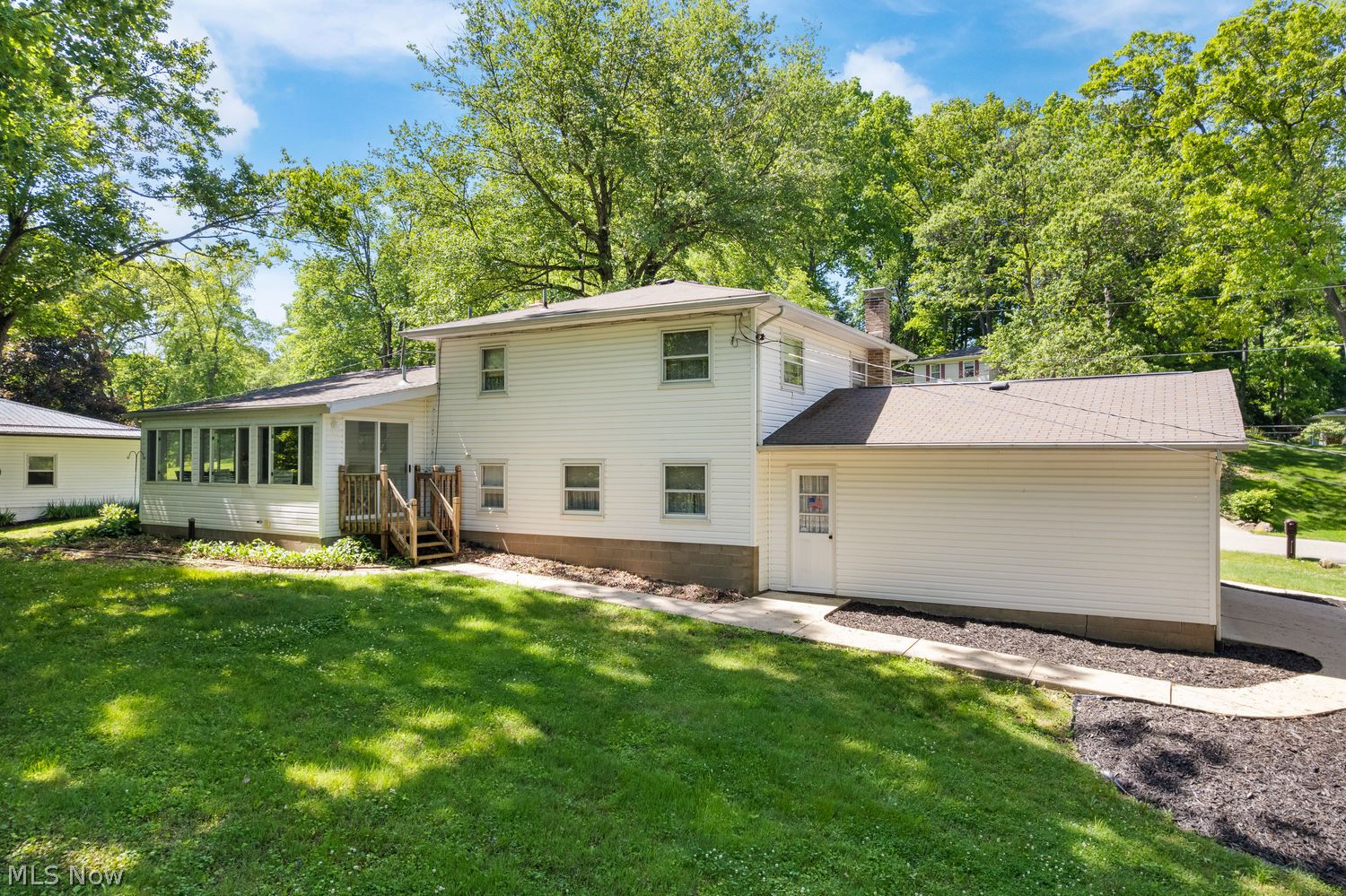 8514 Shadyview Avenue NW Clinton OH 44216
