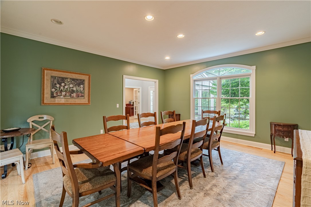 7775 Woodlands Trail Chesterland OH 44026
