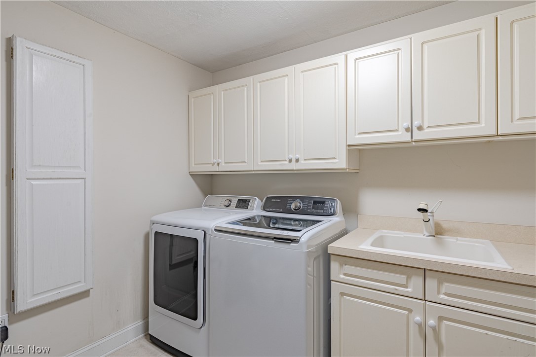 7775 Woodlands Trail Chesterland OH 44026