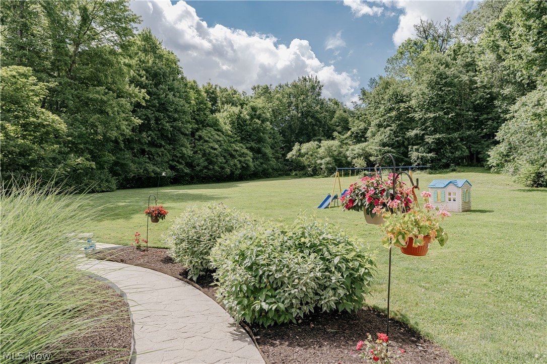 7775 Woodlands Trail Chesterland OH 44026