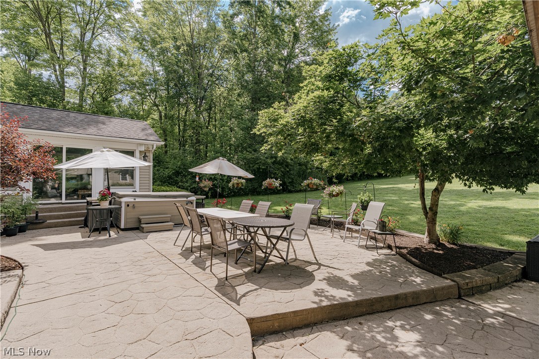 7775 Woodlands Trail Chesterland OH 44026