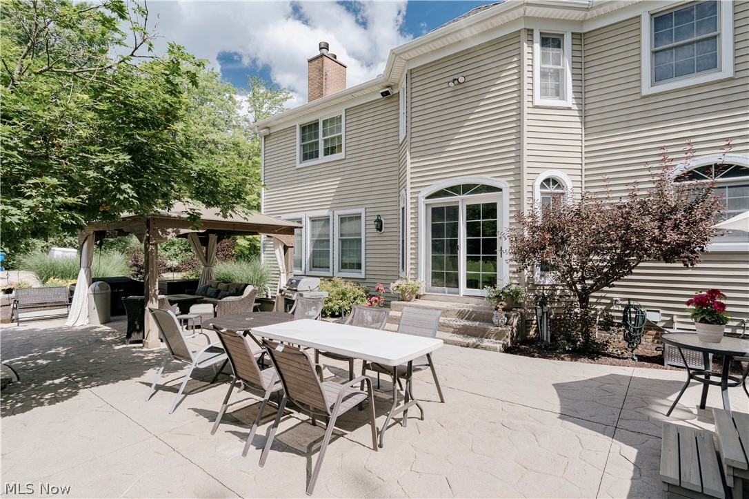 7775 Woodlands Trail Chesterland OH 44026