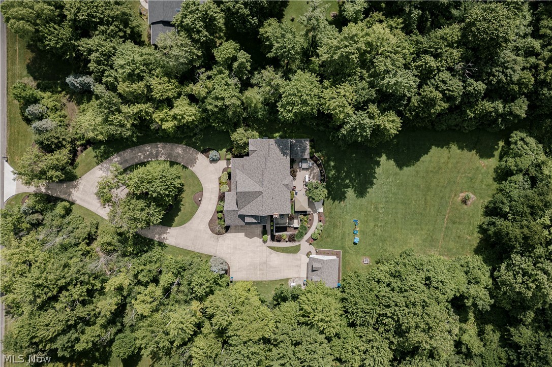 7775 Woodlands Trail Chesterland OH 44026