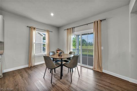 5394 Hawks Nest Circle Sheffield Lake OH 44054