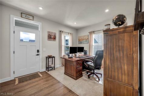 5394 Hawks Nest Circle Sheffield Lake OH 44054
