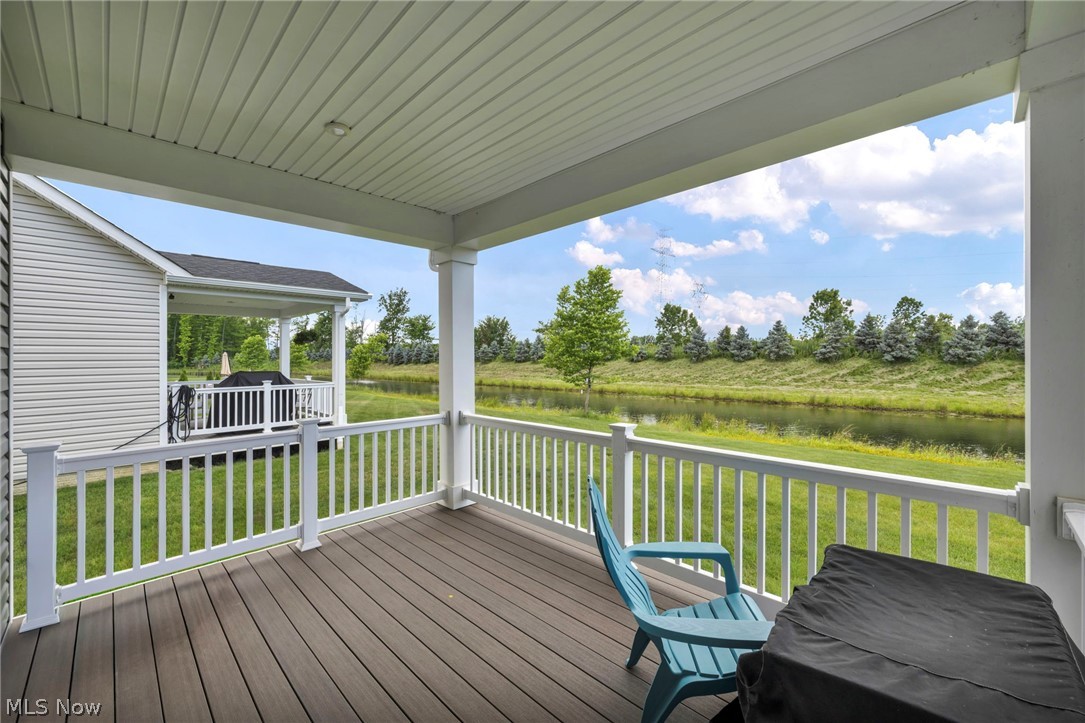 5394 Hawks Nest Circle Sheffield Lake OH 44054