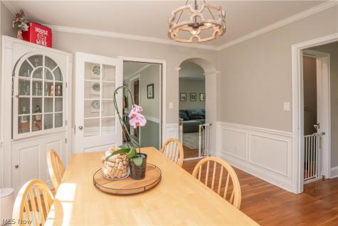 231 Birdwood Road Akron OH 44313