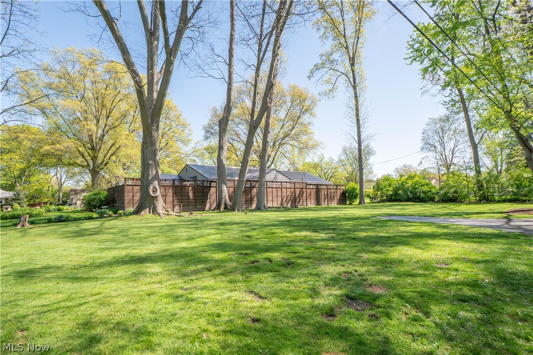 231 Birdwood Road Akron OH 44313