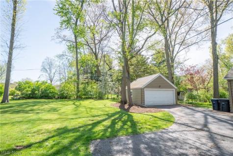 231 Birdwood Road Akron OH 44313