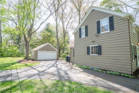 231 Birdwood Road Akron OH 44313