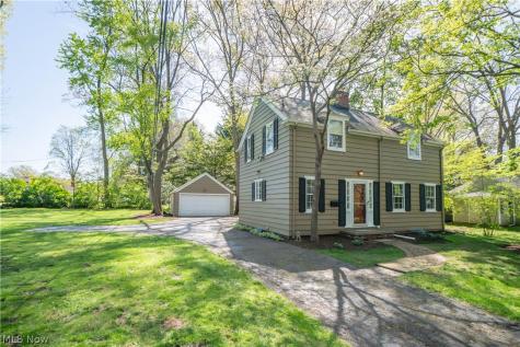 231 Birdwood Road Akron OH 44313