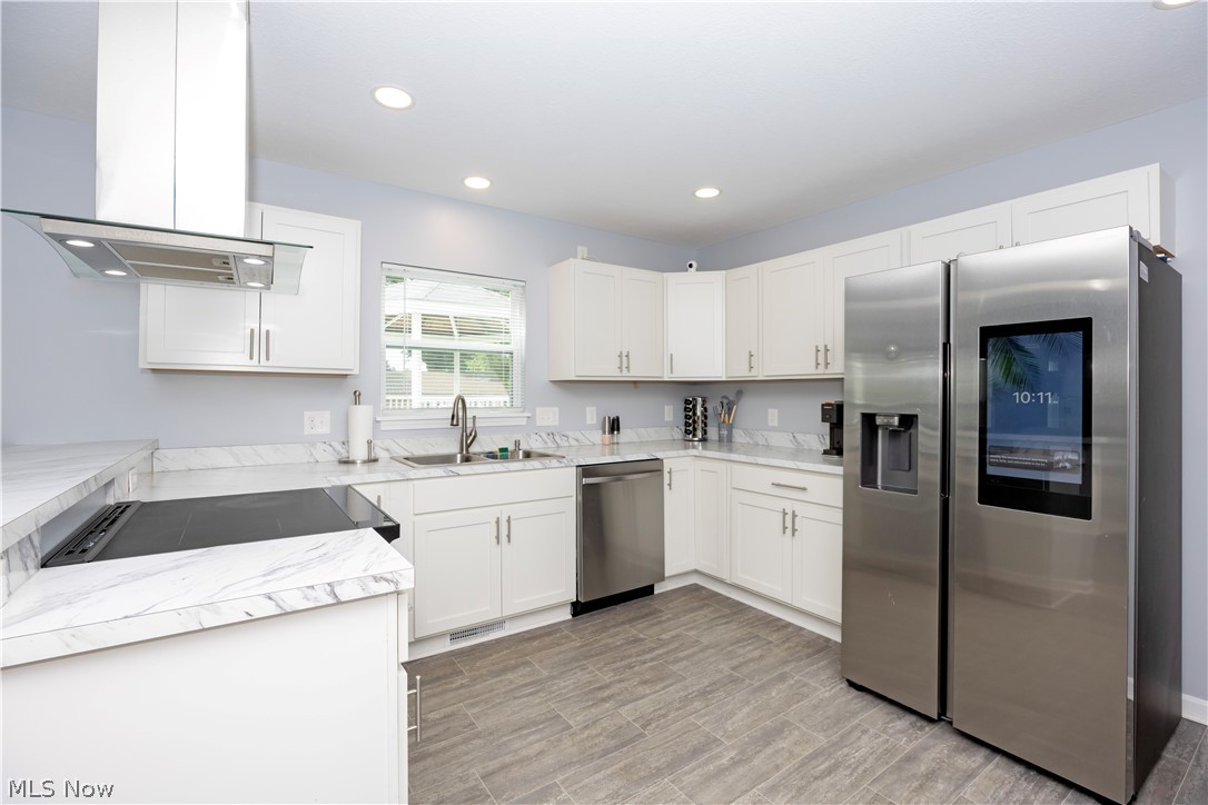 723 Apple Blossom Lane Orrville OH 44667