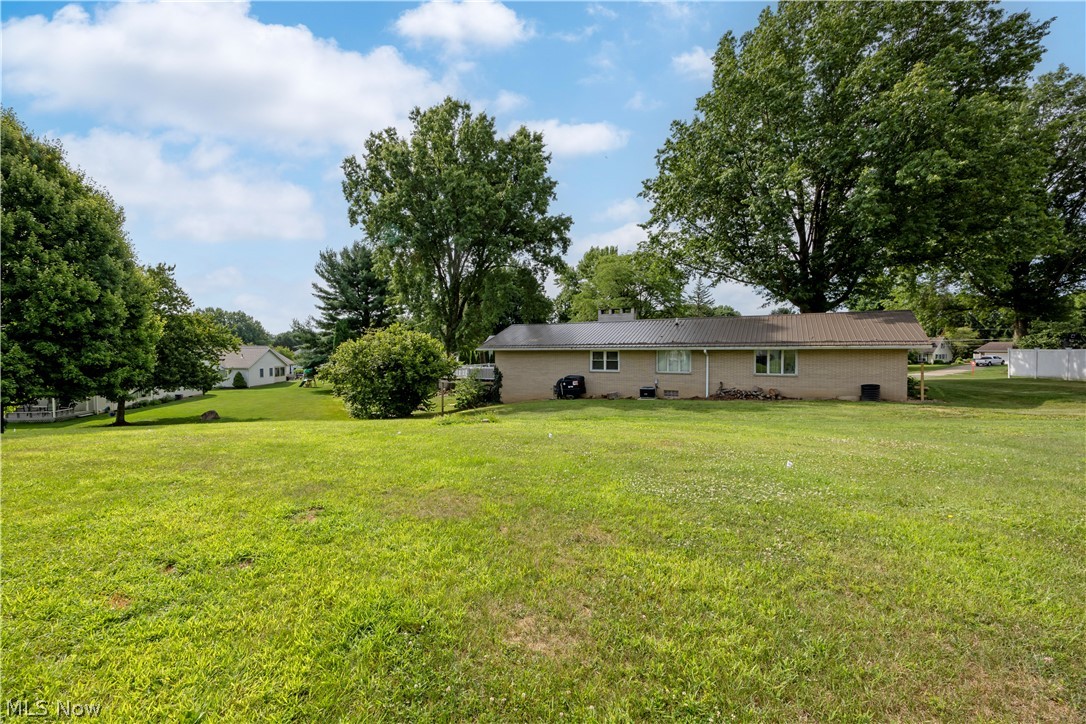 723 Apple Blossom Lane Orrville OH 44667