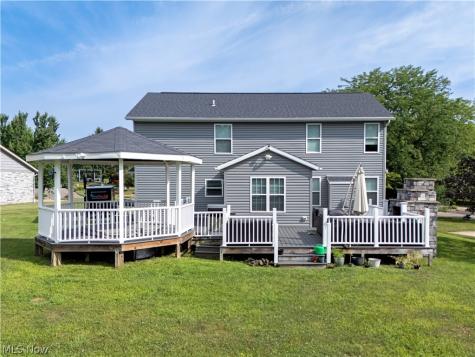 723 Apple Blossom Lane Orrville OH 44667