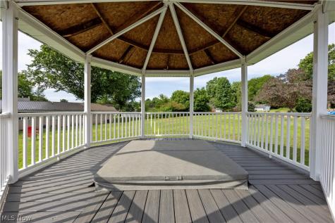 723 Apple Blossom Lane Orrville OH 44667