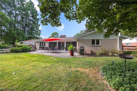 10500 Laurel Lane Brecksville OH 44141