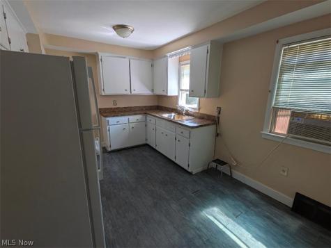 24900 Zeman Avenue Euclid OH 44123