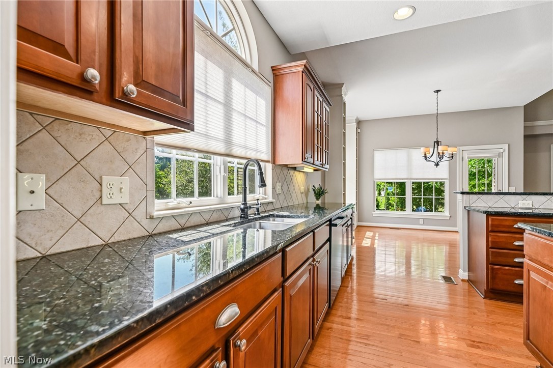 36305 Montrose Way Avon OH 44011