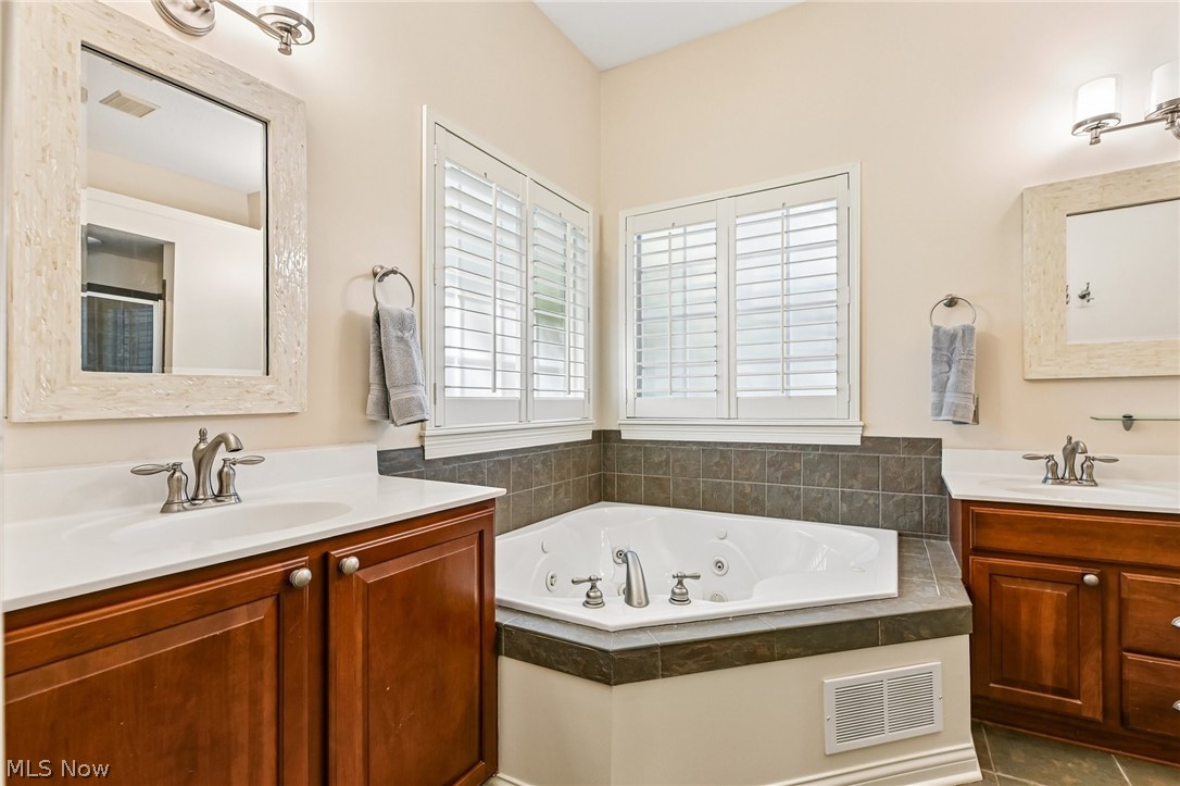36305 Montrose Way Avon OH 44011