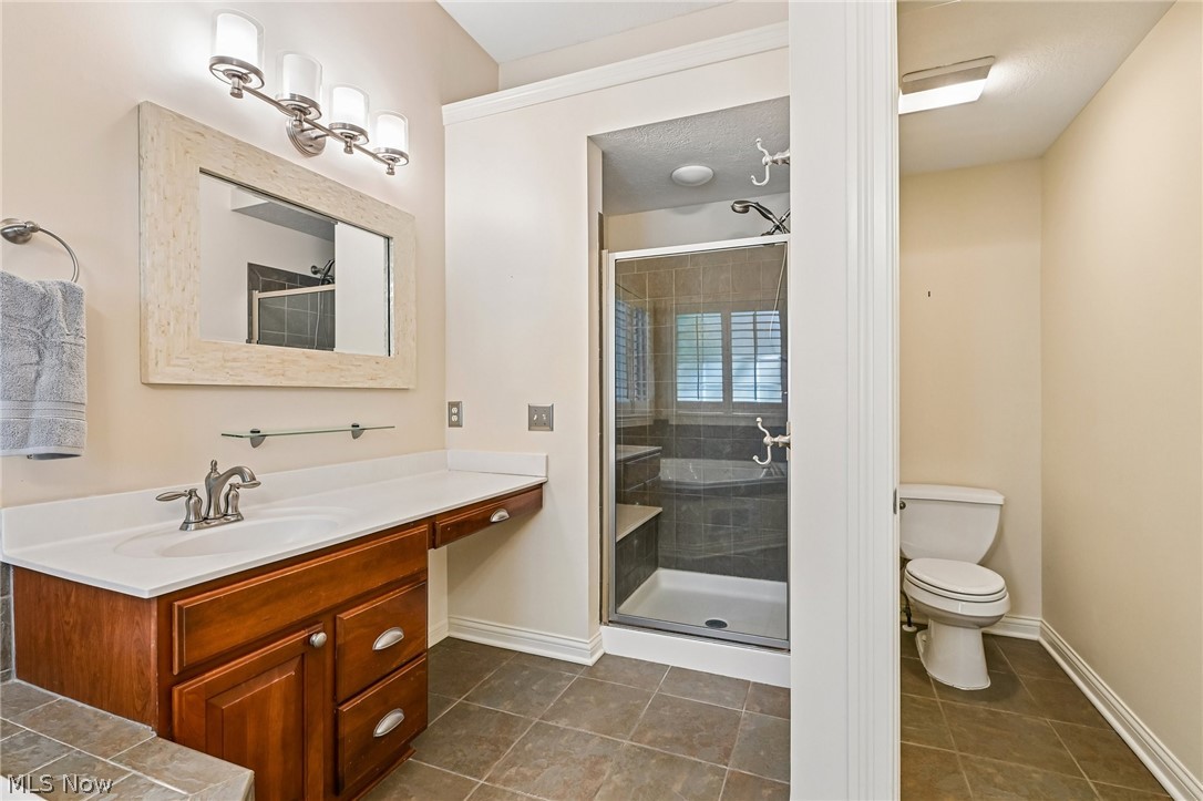 36305 Montrose Way Avon OH 44011
